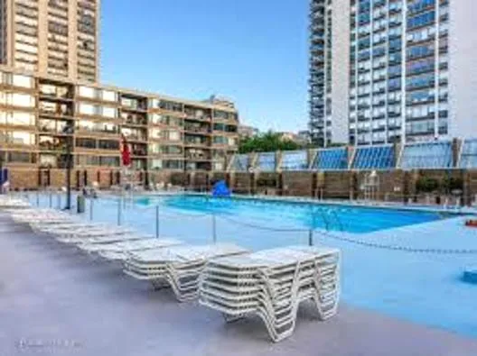 $2,250 | 1560 North Sandburg Terrace, Unit 2007, Chicago, IL 60610