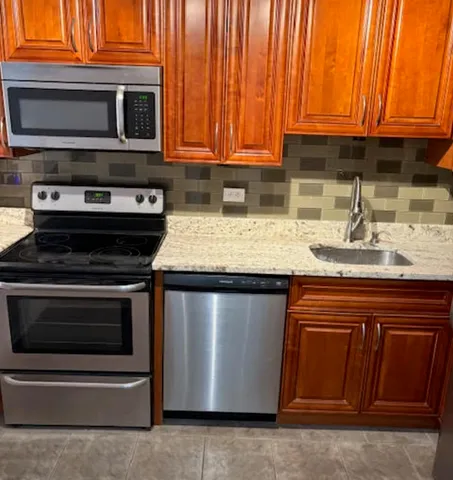 $2,250 | 1560 North Sandburg Terrace, Unit 2007, Chicago, IL 60610