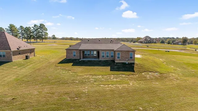 $568,900 | 23690 Champion Drive, Lindale, TX 75771