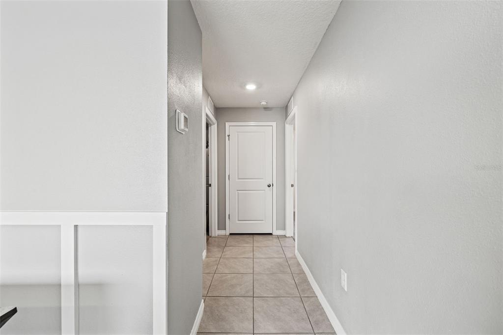 12115 Lily Magnolia Lane Riverview, FL 33569 - Photo 23 of 41 a view of a hallway