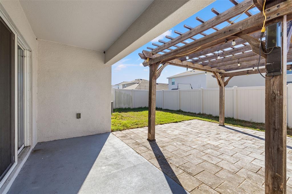 12115 Lily Magnolia Lane Riverview, FL 33569 - Photo 33 of 41 a view of an empty room