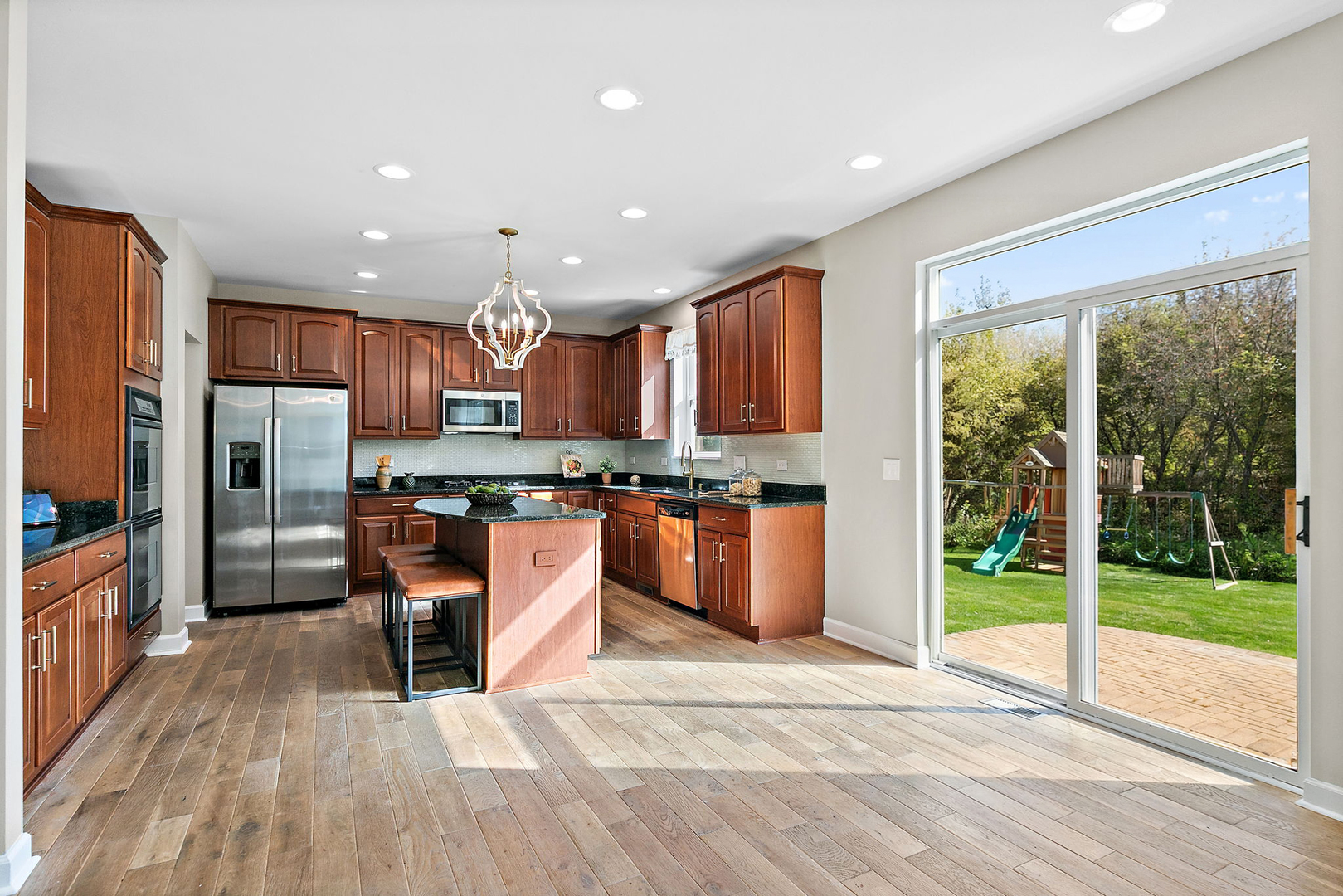2370 Fishhook Way Wauconda, IL 60084 - Photo 14 of 36 Gallery Image 14