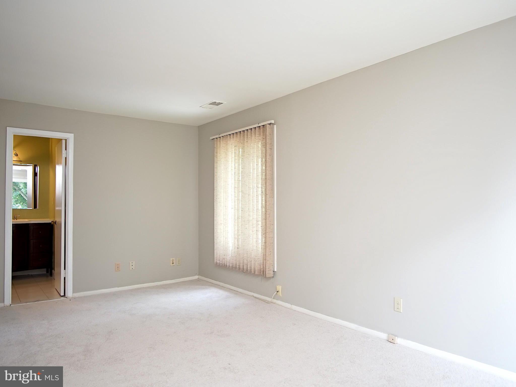 2005 Dundee Road Rockville, MD 20850 - Photo 14 of 32 Gallery Image 14