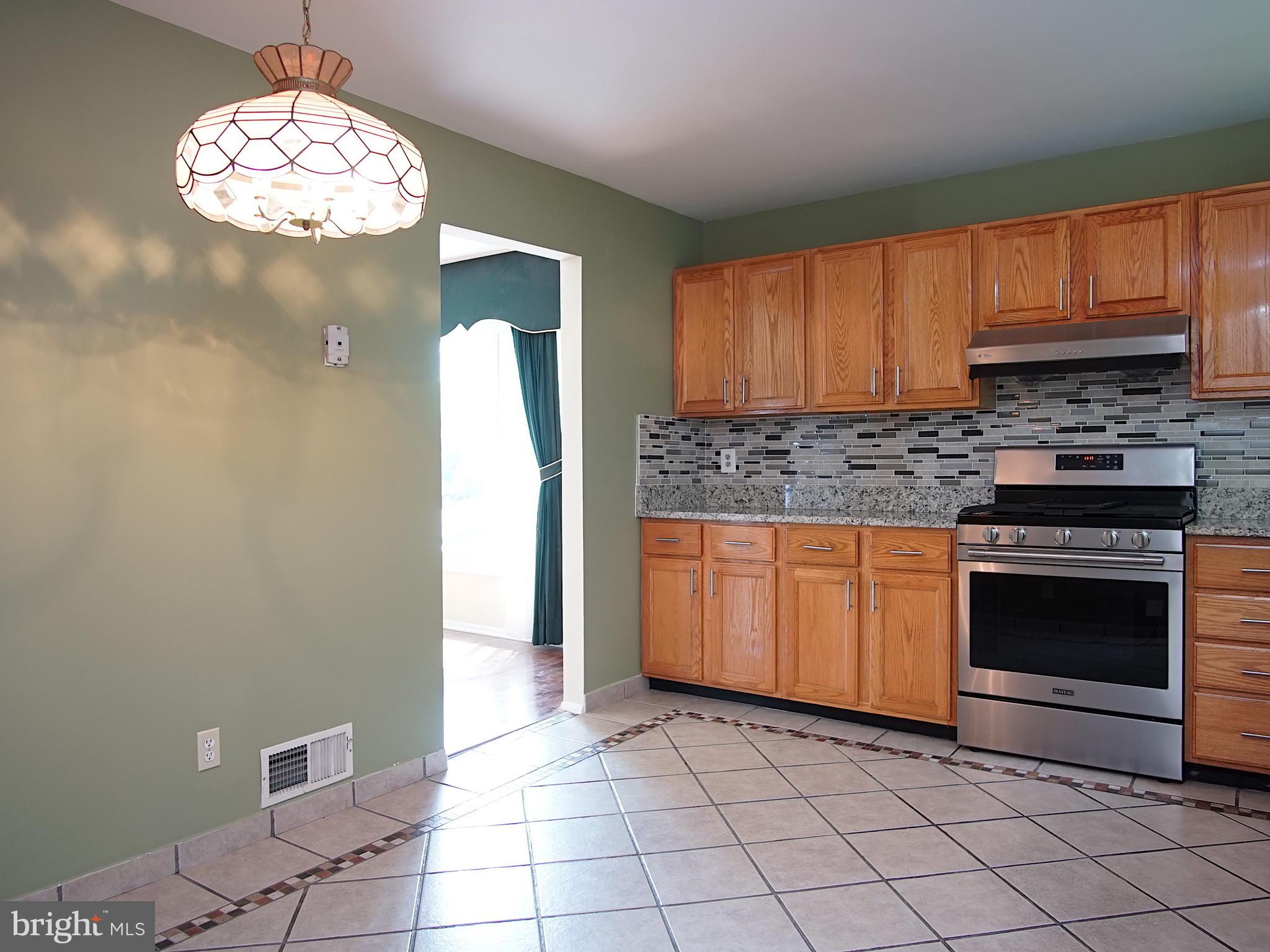 2005 Dundee Road Rockville, MD 20850 - Photo 8 of 32 Gallery Image 8
