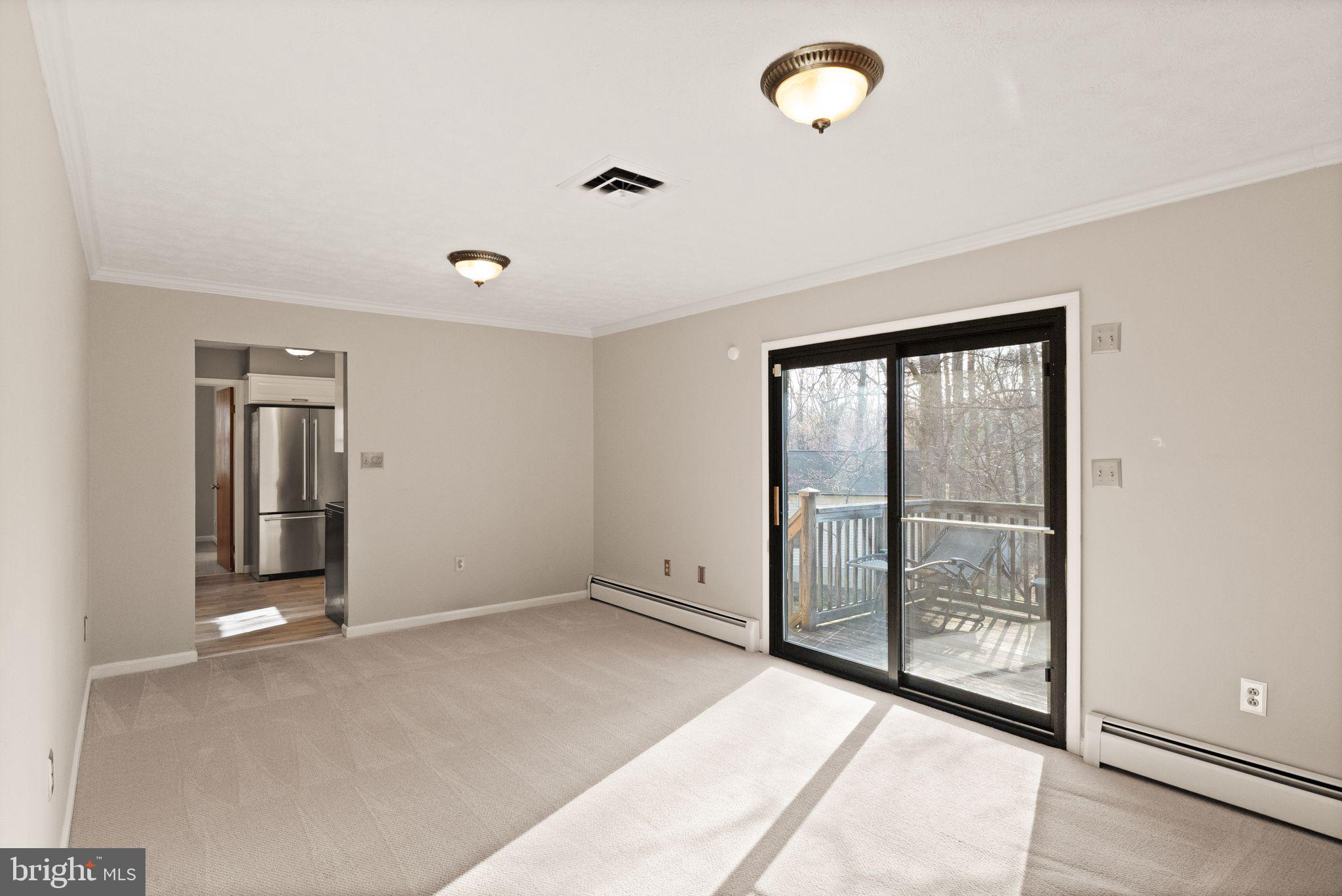 3801 Russell Road Woodbridge, VA 22192 - Photo 17 of 74 Family room off of kitchen.