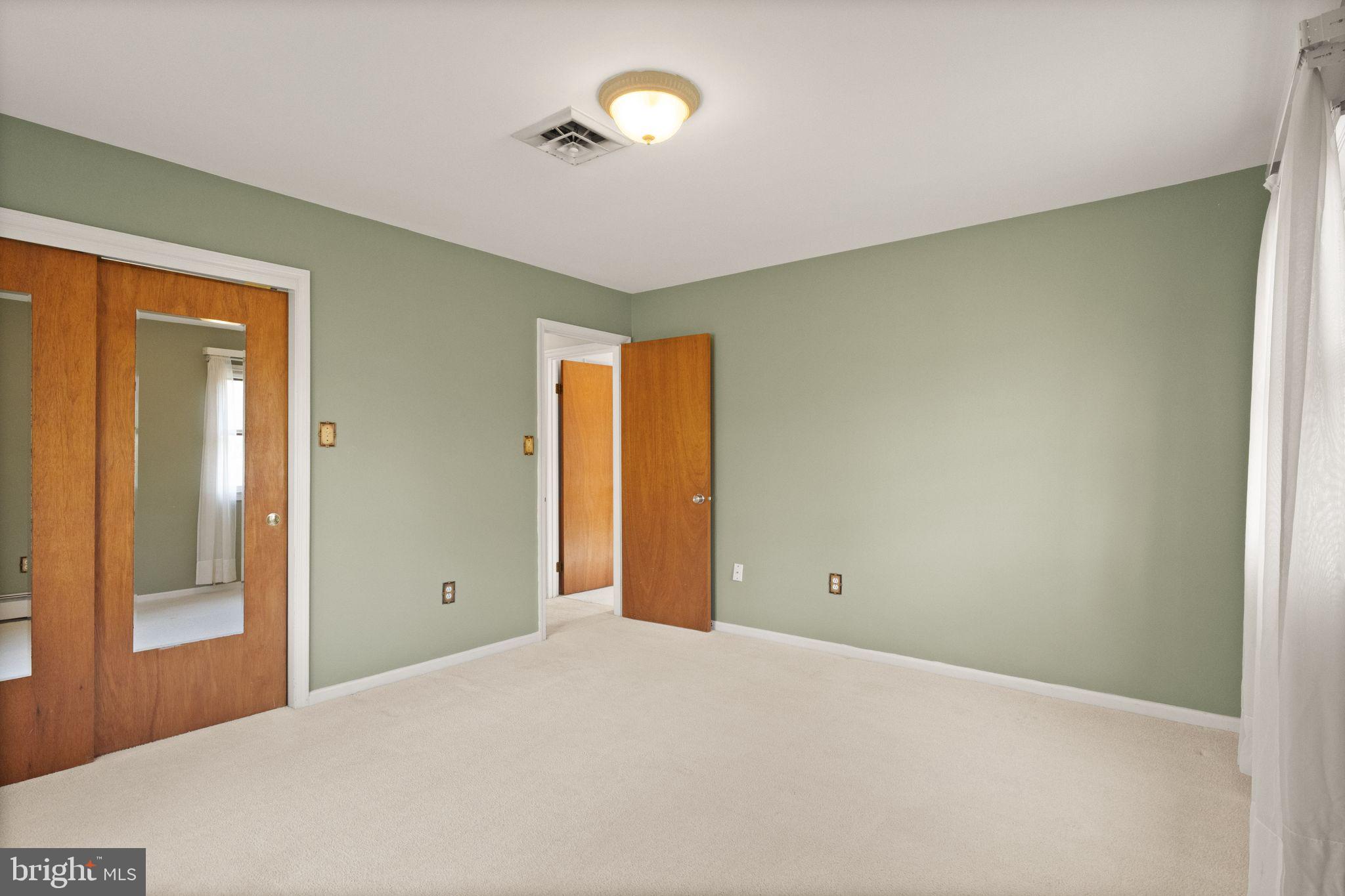 3801 Russell Road Woodbridge, VA 22192 - Photo 28 of 74 Main level bedroom 3