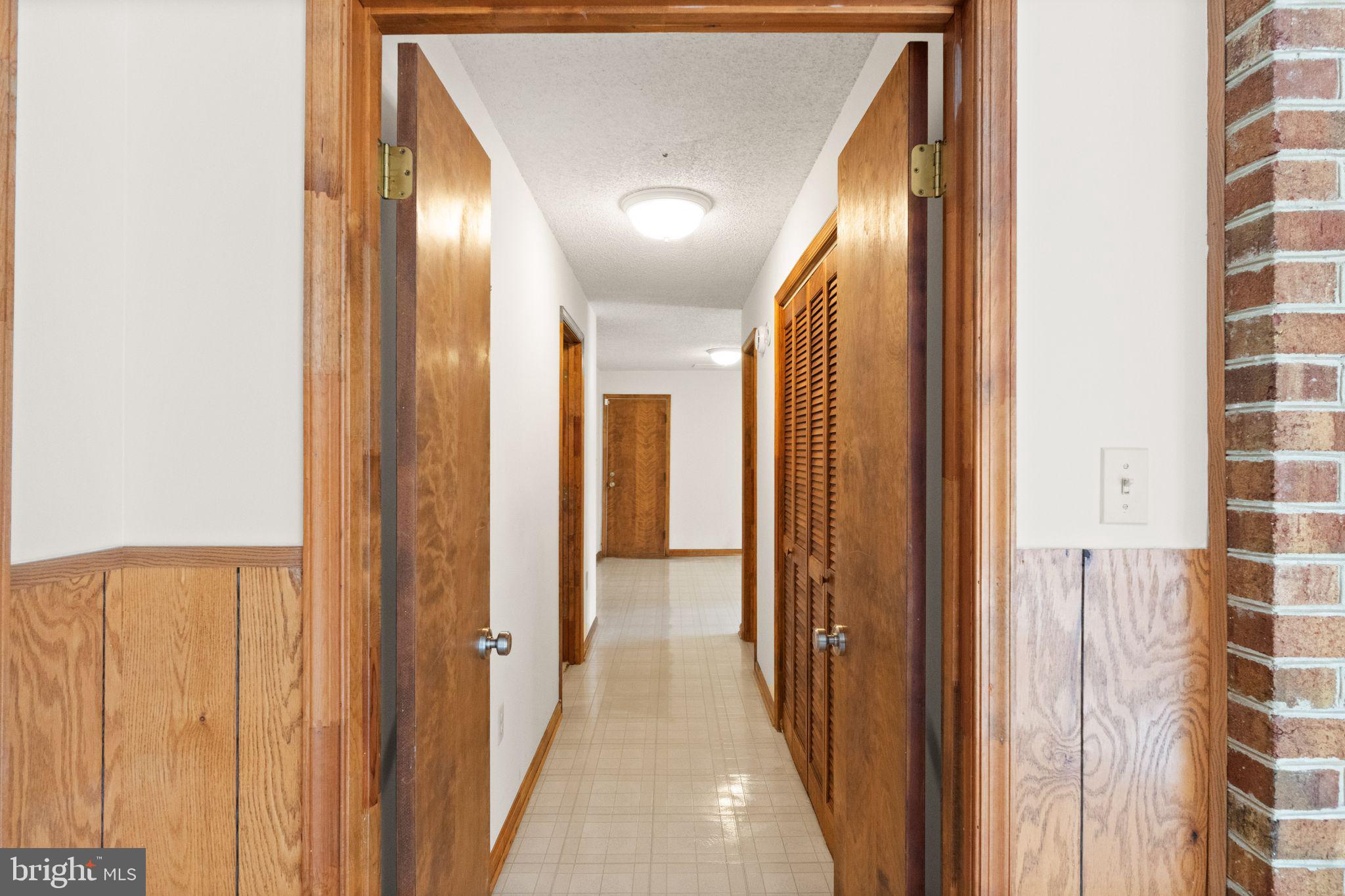 3801 Russell Road Woodbridge, VA 22192 - Photo 37 of 74 Hallway in basement.