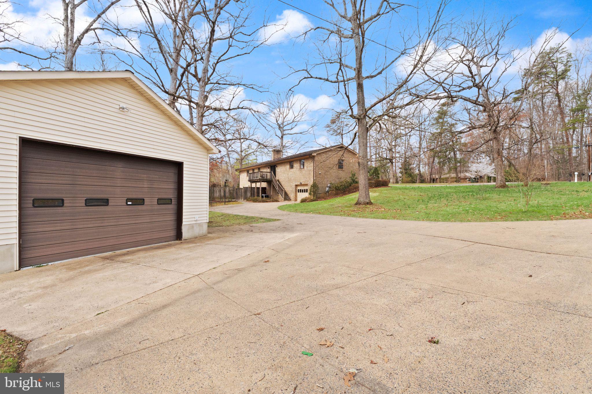 3801 Russell Road Woodbridge, VA 22192 - Photo 55 of 74 Plenty of parking - large driveway areas.