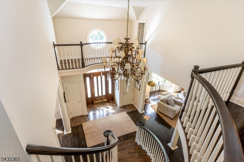 1 Chilton Road Chester, NJ 07930 - Photo 7 of 46