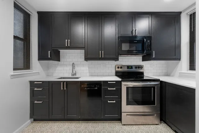 $3,700 | 230 Bloomfield Street, Unit 101, Hoboken, NJ 07030