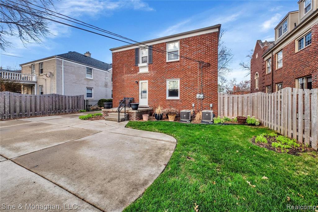 731-733 Harcourt Road Grosse Pointe Park, MI 48230 - Photo 36 of 40