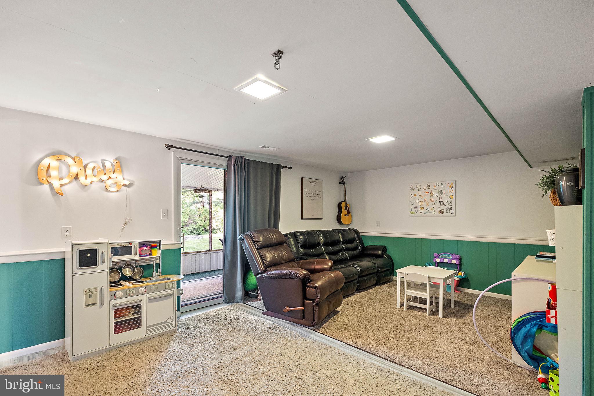 17 Hearthside Road Aston, PA 19014 - Photo 20 of 28 Lower Level