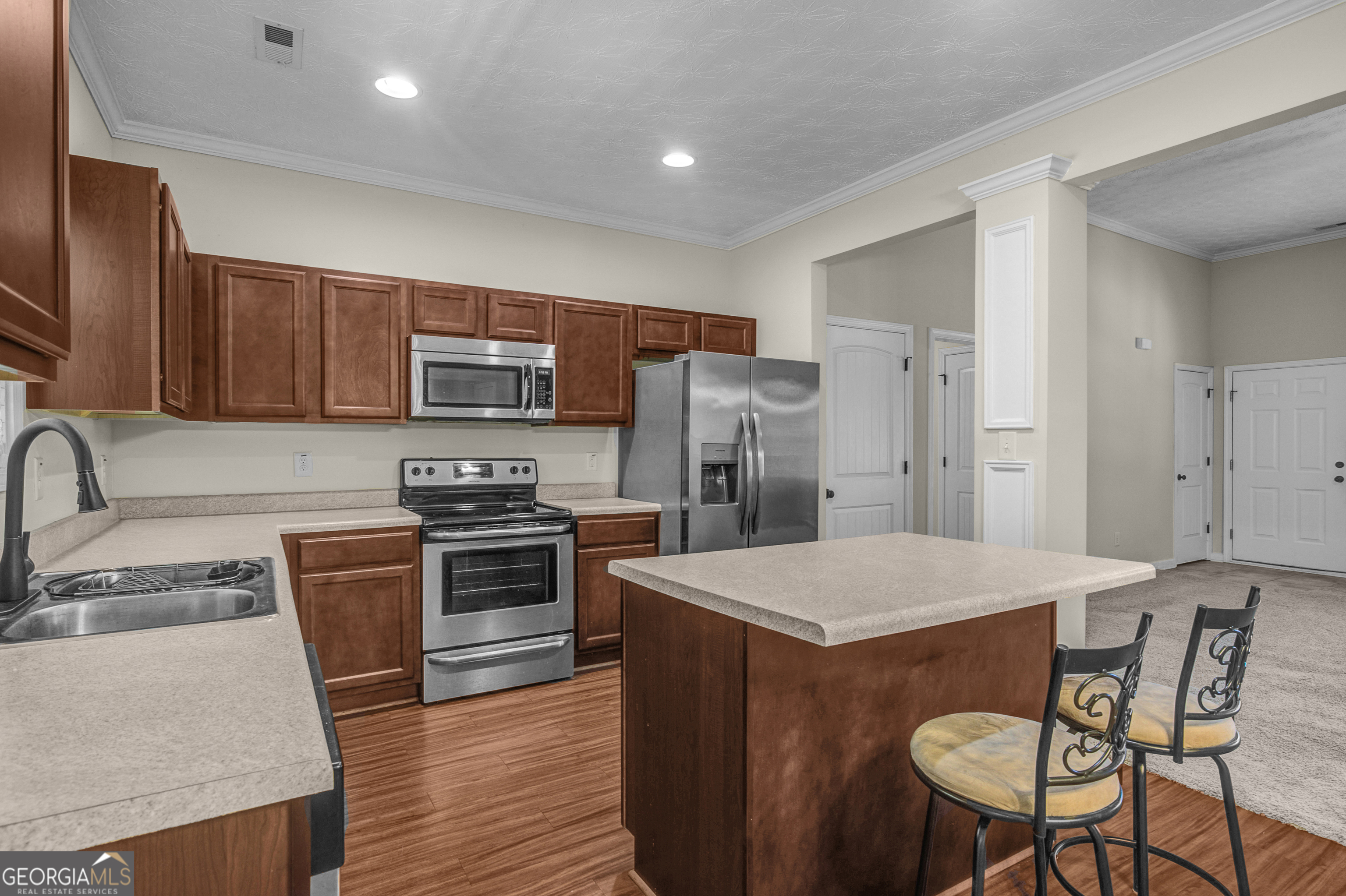 175 Spring Circle Senoia, GA 30276 - Photo 4 of 46
