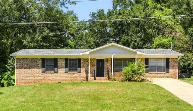 $269,999 | 2752 Raintree Circle, Tallahassee, FL 32308