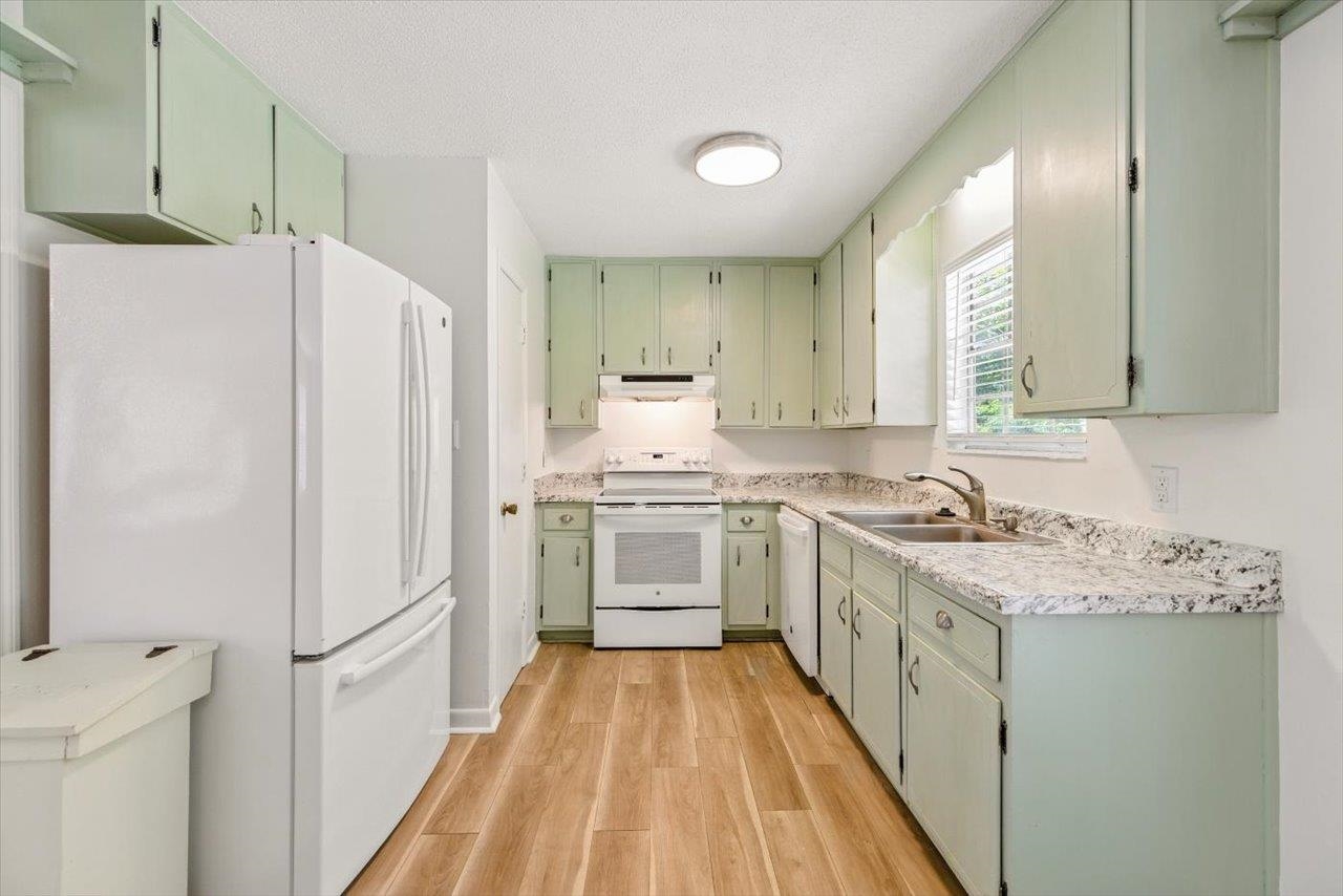 2752 Raintree Circle Tallahassee, FL 32308 - Photo 8 of 34