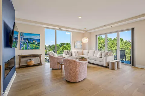 $1,299,900 | 214 Hunt Street, Unit 503, Durham, NC 27701