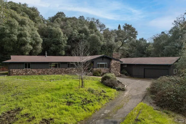 $675,000 | 1261 Deerwood Drive, Ukiah, CA 95482
