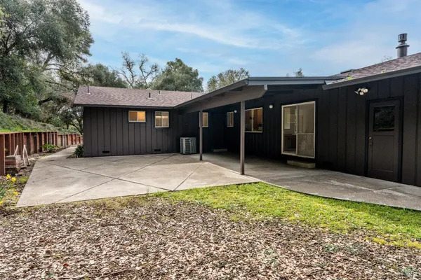 $675,000 | 1261 Deerwood Drive, Ukiah, CA 95482