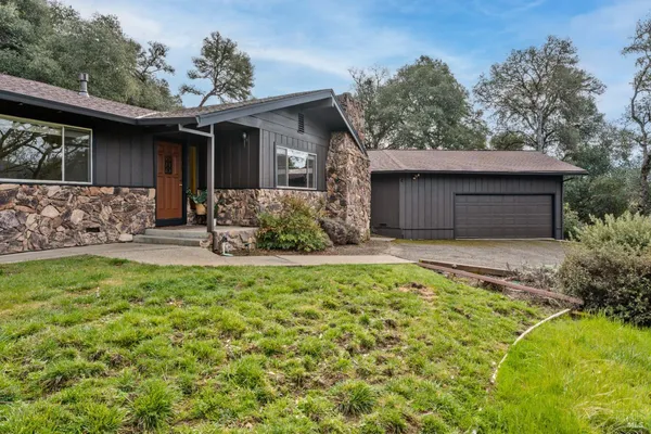 $675,000 | 1261 Deerwood Drive, Ukiah, CA 95482