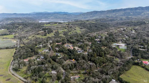 $675,000 | 1261 Deerwood Drive, Ukiah, CA 95482