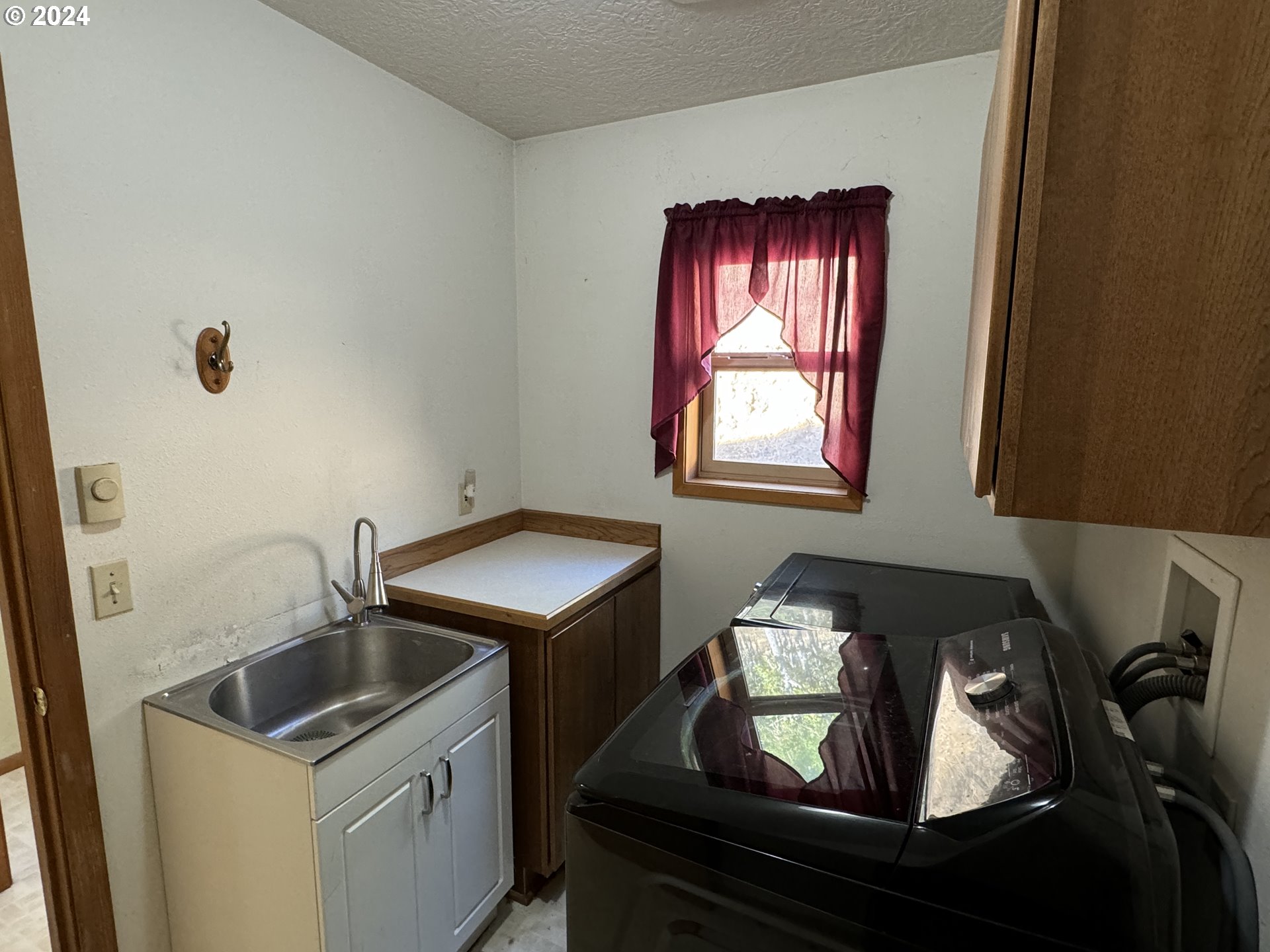 1425 Pipeline Road Goldendale, WA 98620 - Photo 17 of 44 Gallery Image 17