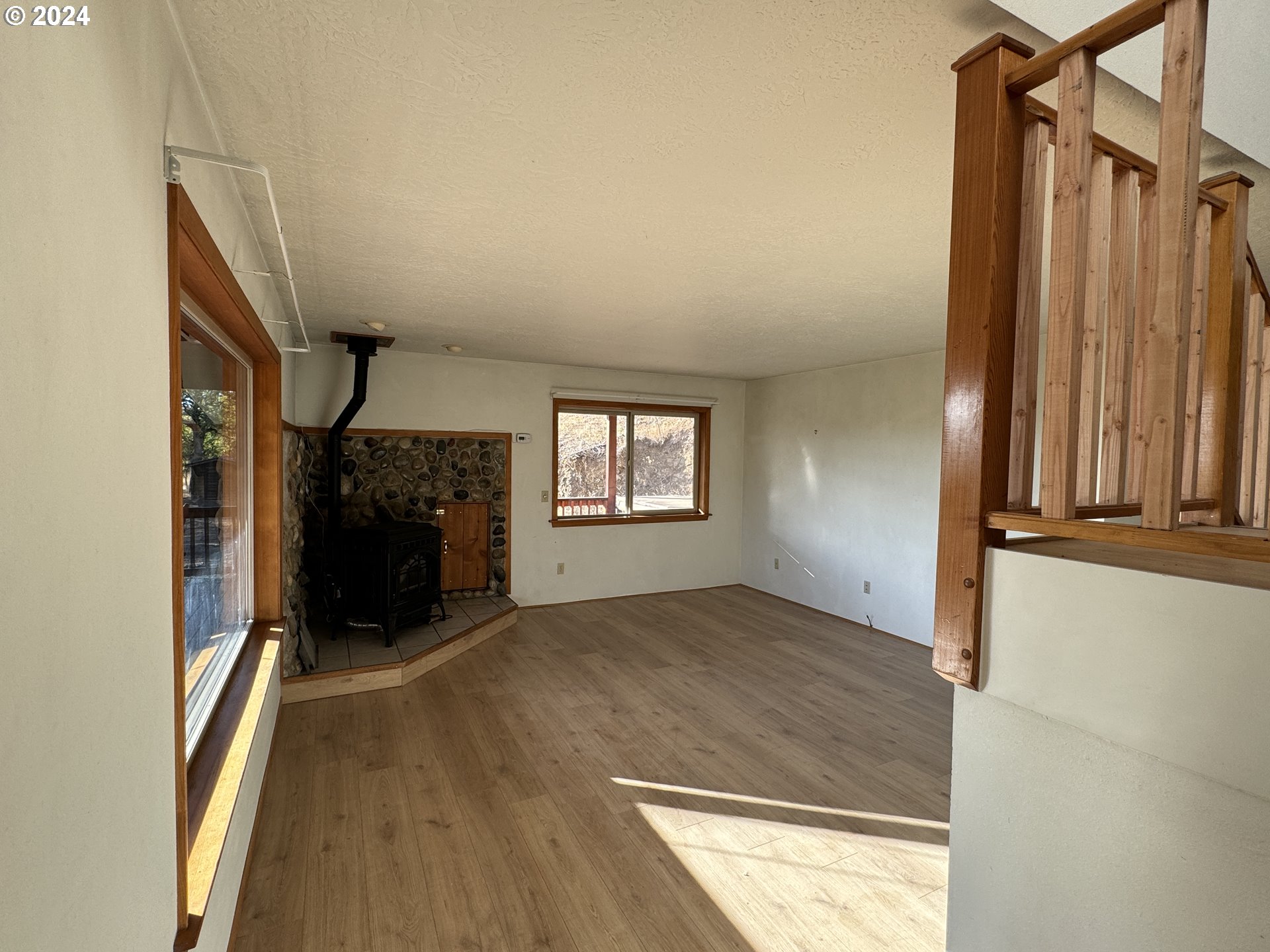1425 Pipeline Road Goldendale, WA 98620 - Photo 8 of 44 Gallery Image 8