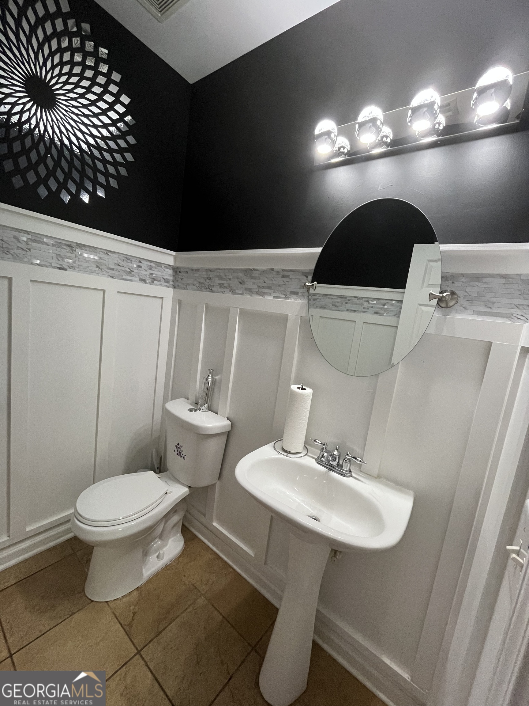 5806 Providence Court Union City, GA 30291 - Photo 11 of 38