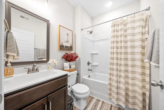 $2,500 | 525 Bloomington Trace, Clarksville, TN 37042