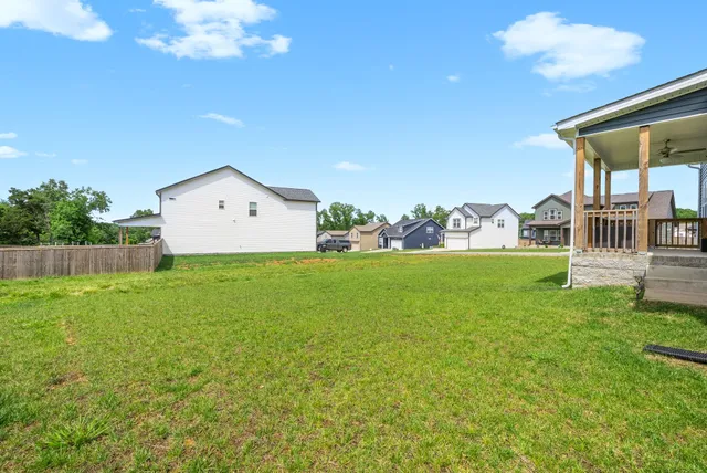 $2,500 | 525 Bloomington Trace, Clarksville, TN 37042