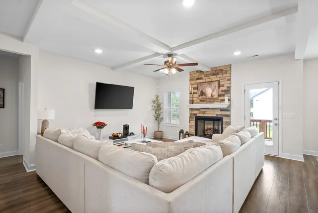 $2,500 | 525 Bloomington Trace, Clarksville, TN 37042