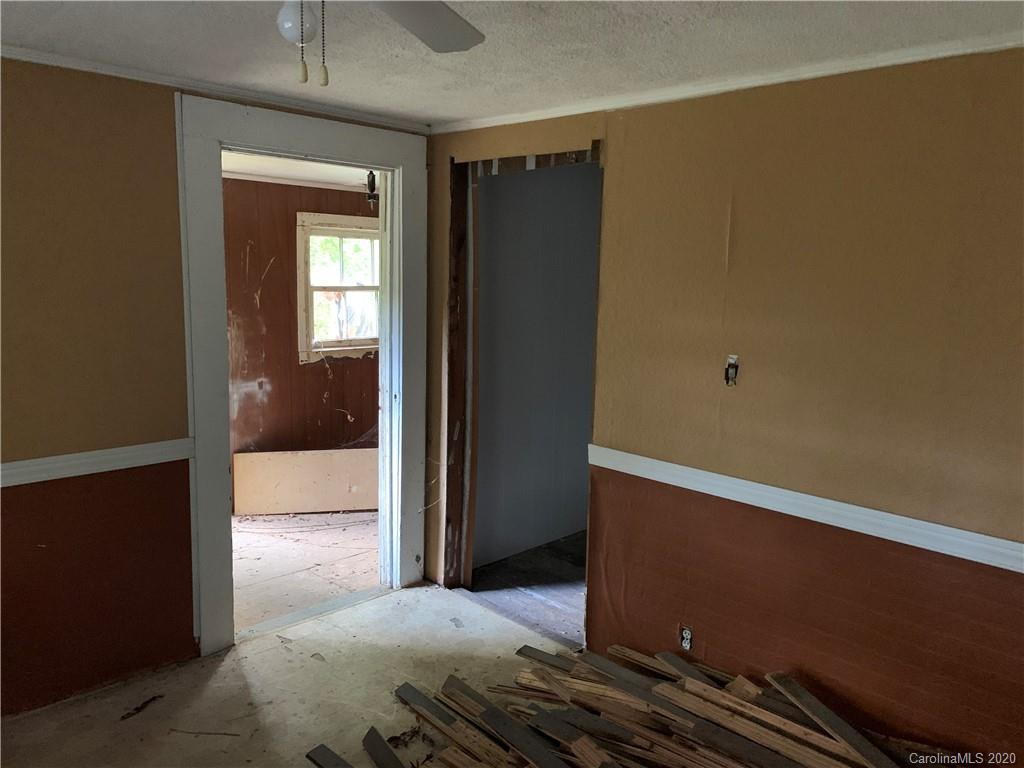 306 Chesterfield Road Mooresboro, NC 28114 - Photo 4 of 9 Gallery Image 4