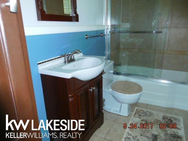 9467 Short Cut Road Fair Haven, MI 48023 - Photo 30 of 40 31320765-36.JPG