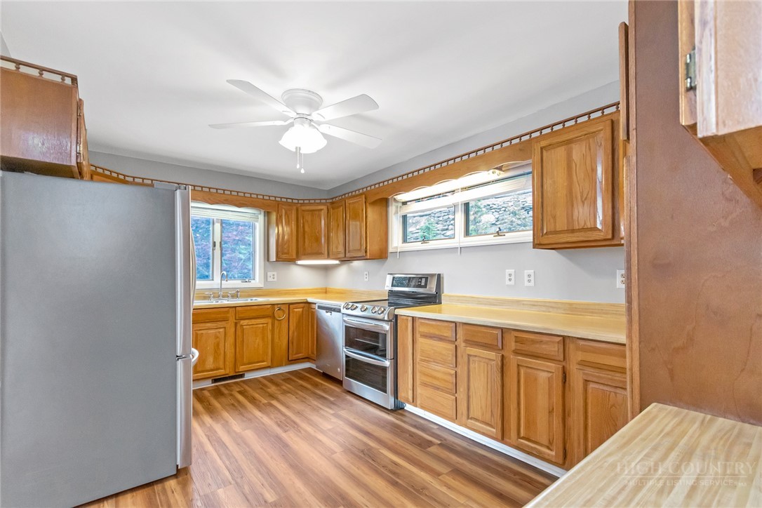 90 Rabbit Hill Lane Newland, NC 28657 - Photo 17 of 49