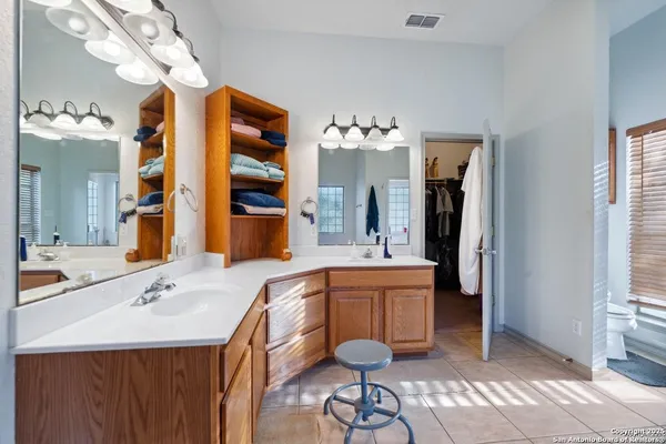 $1,375,000 | 6170 County Road 332, Jourdanton, TX 78026