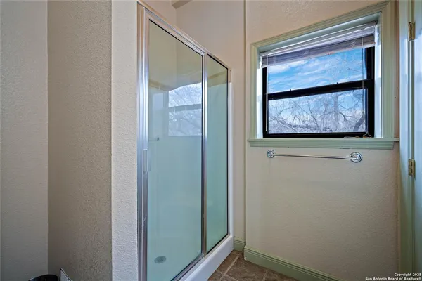 $1,375,000 | 6170 County Road 332, Jourdanton, TX 78026