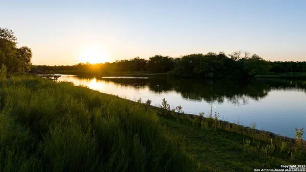 $1,375,000 | 6170 County Road 332, Jourdanton, TX 78026