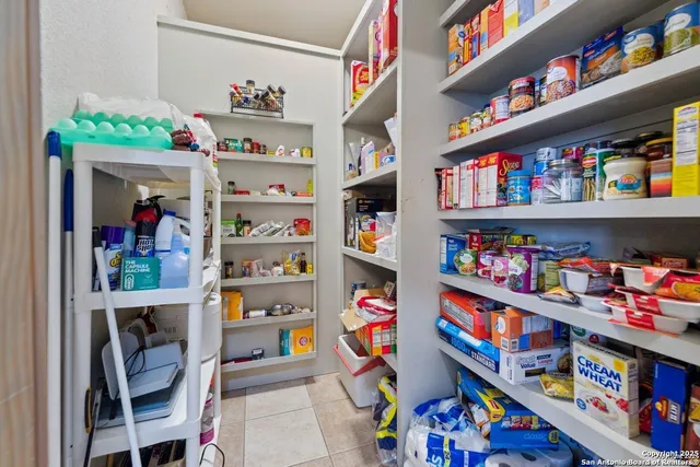 $1,375,000 | 6170 County Road 332, Jourdanton, TX 78026