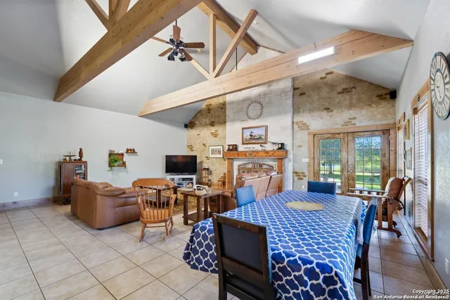 $1,375,000 | 6170 County Road 332, Jourdanton, TX 78026