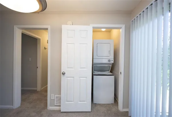 $1,549 | 4883 Roswell Road, Unit 9W, Atlanta, GA 30342