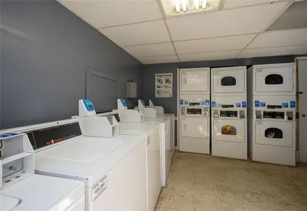 $1,549 | 4883 Roswell Road, Unit 9W, Atlanta, GA 30342