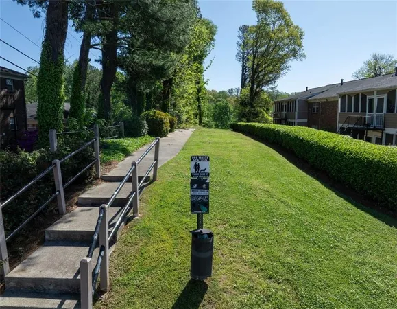 $1,549 | 4883 Roswell Road, Unit 9W, Atlanta, GA 30342