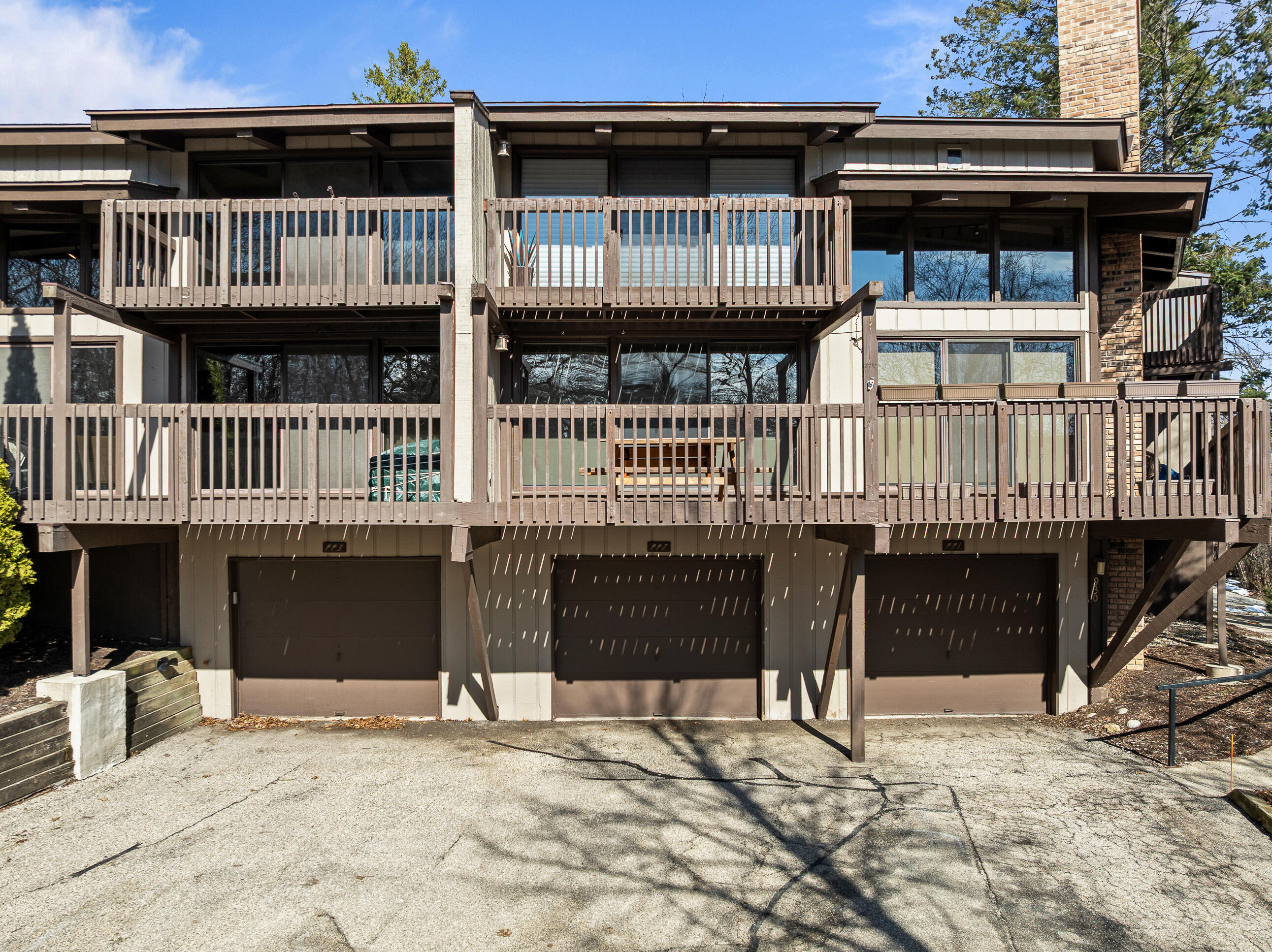 930 Alpine Drive, Unit PP2 Fontana, WI 53125 - Photo 56 of 89 930 Alpine Ct PP2-68