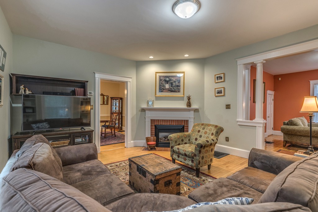67 Warren Street Needham, MA 02492 - Photo 9 of 30 Gallery Image 9