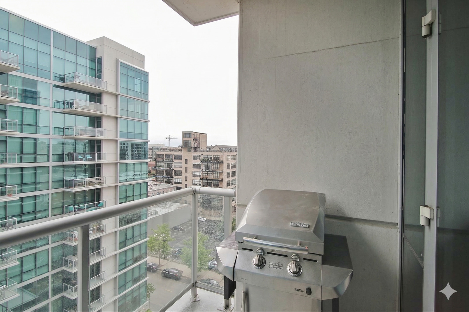 123 South Green Street, Unit 906B Chicago, IL 60607 - Photo 12 of 15