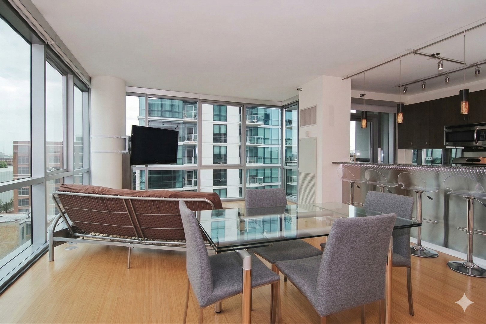 123 South Green Street, Unit 906B Chicago, IL 60607 - Photo 4 of 15