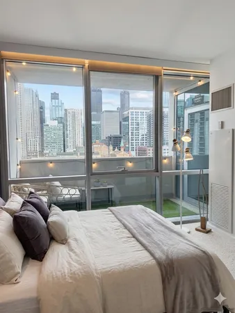 $625,000 | 123 South Green Street, Unit 906B, Chicago, IL 60607