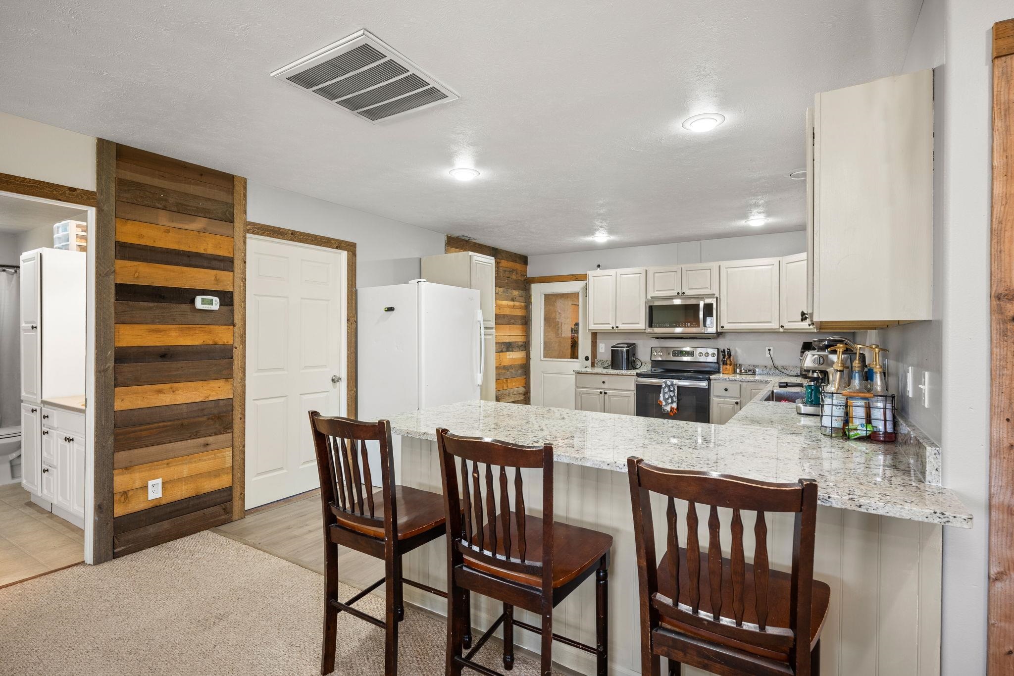 16106 South Dover Road Cheney, WA 99004 - Photo 12 of 49