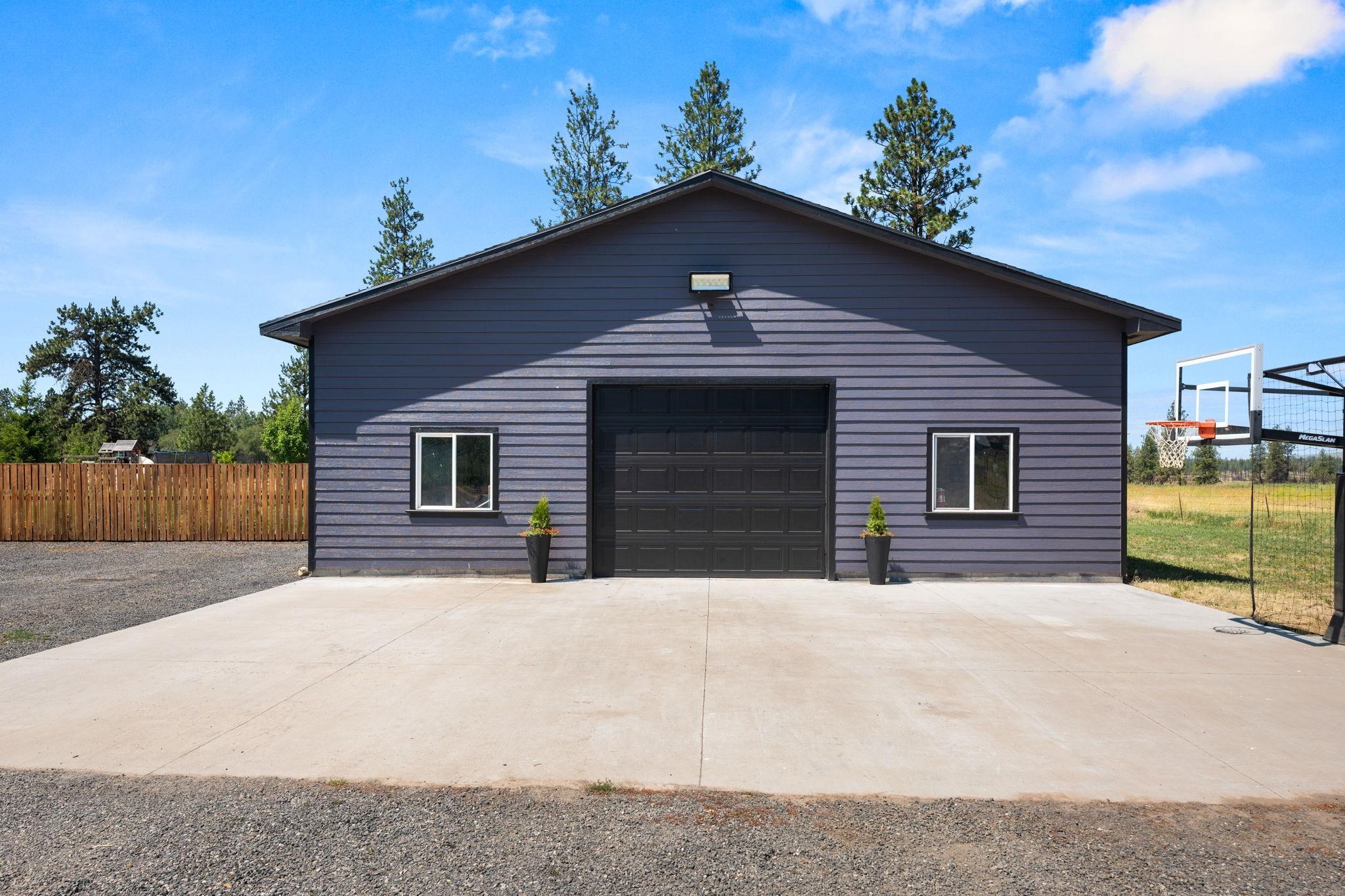 16106 South Dover Road Cheney, WA 99004 - Photo 2 of 49