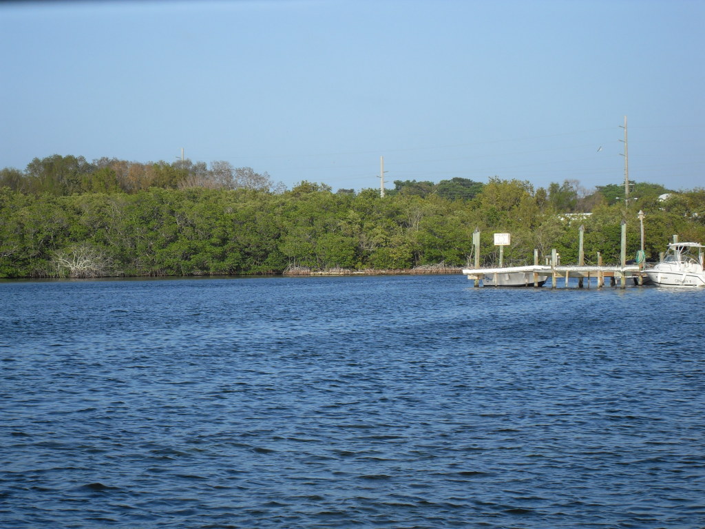 1314 Calder Road Key Largo, FL 33037 - Photo 2 of 9 Minutes to ocean