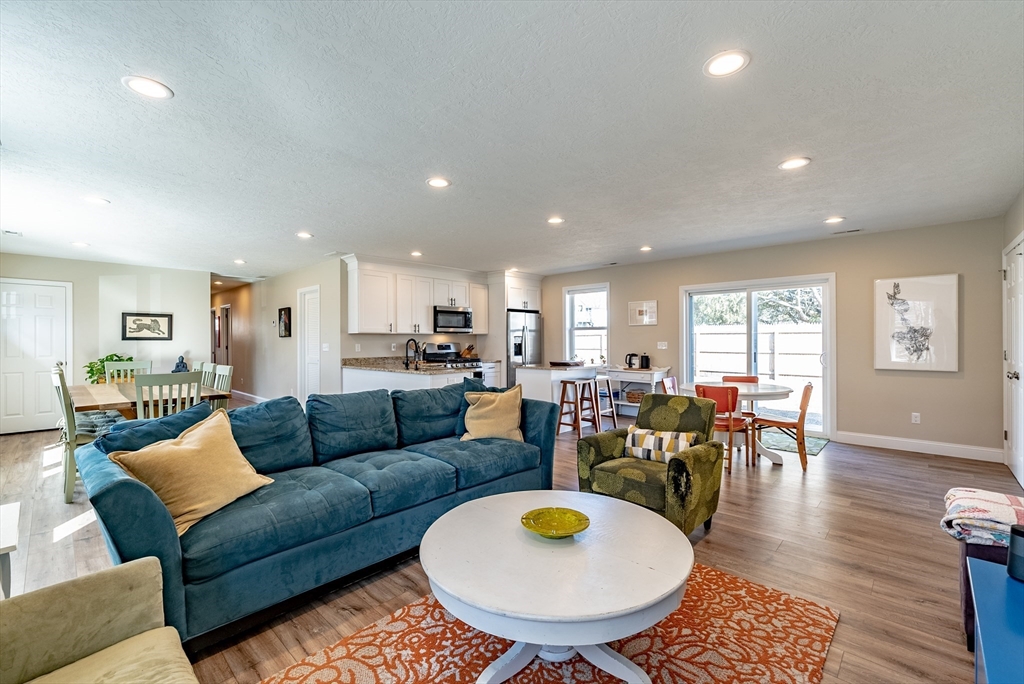 20 Ormond Drive Northampton, MA 01062 - Photo 3 of 32 a living room with furniture kitchen and a table